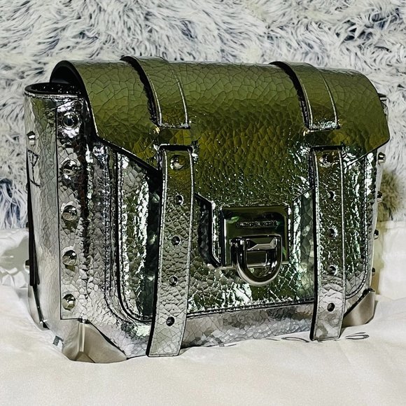 NWOT - MICHAEL KORS MANHATTAN SMALL SILVER CRACKLE LEATHER CROSSBODY(30T9TNCM1L) - Picture 2 of 9